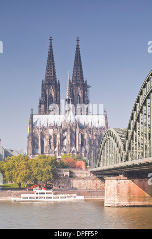 Cologne Cathedral (Dom), UNESCO World Heritage Site, across the River Rhine, Cologne, North Rhine-Westphalia, Germany, Europe Stock Photo