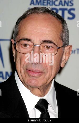 Oct. 16, 2006 - New York, New York, U.S. - K50271JBU.AMERICANS FOR THE NATIONAL ARTS AT CIPRIANI , NEW YORK New York  10-16-2006.  -   MARIO CUOMO(Credit Image: © Judie Burstein/Globe Photos/ZUMAPRESS.com) Stock Photo