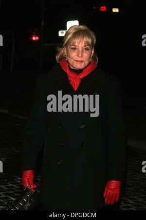 Dec. 2, 2006 - New York, New York, U.S. - ARRIVALS FOR SCREENING OF REVOLVER.TRIBECA GRAND HOTEL, NYC.     12-03-2007.      2007.BARBARA  WALTERS.K55746RM(Credit Image: © Rick Mackler/Globe Photos/ZUMAPRESS.com) Stock Photo