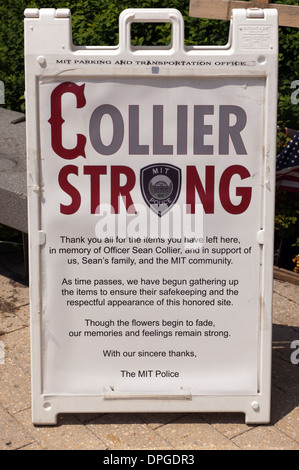 A temporary memorial to police officer Sean Colier, close to the spot where he was killed by the Tsarnaev brothers' Stock Photo