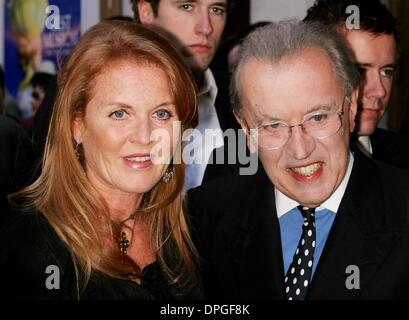 Apr. 22, 2006 - New York, New York, U.S. - OPENING NIGHT PERFORMANCE FOR FROST/NIXON AT THE BERNARD B. JACOBS THEATRE. WEST 45TH STREET   04-22-2007.       2007..SIR DAVID FROST AND THE DUCHESS OF YORK, SARAH FERGUSON.K52647RM(Credit Image: © Rick Mackler/Globe Photos/ZUMAPRESS.com) Stock Photo