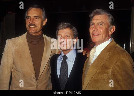 Apr. 18, 2006 - Hollywood, California, U.S. - ANDY GRIFFITH WITH DENNIS WEAVER AND DON KNOTTS 1984.# 13087.(Credit Image: © Phil Roach/Globe Photos/ZUMAPRESS.com)
