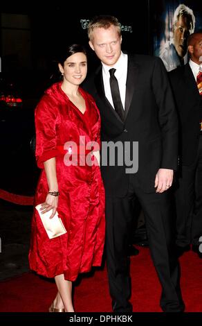 Feb. 2, 2006 - Hollywood, California, U.S. - K47085MG.Actress Jennifer Connelly and her husband, actor Paul Bettany, who stars in the film, pose for photographers, during the premiere of the new movie from Warner Bros. Pictures, FIREWALL, held at GraumanÃ•s Chinese Theatre, on February 2, 2006, in Los Angeles..   /    2006(Credit Image: © Michael Germana/Globe Photos/ZUMAPRESS.com) Stock Photo