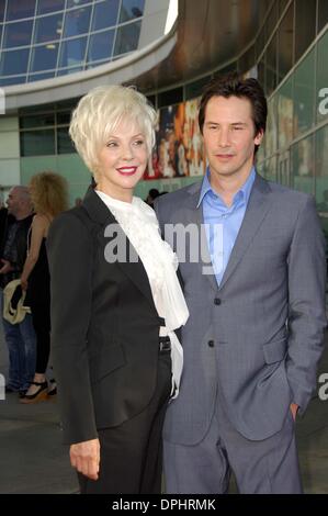 June 13, 2006 - Hollywood, California, U.S. - K48321MG.THE LAKE HOUSE WORLD PREMIERE -.CINERAMA DOME, HOLLYWOOD, CALIFORNIA -.06-13-2006 .  -   G 2006.PATRICIA TAYLOR AND KEANU REEVES.(Credit Image: © Michael Germana/Globe Photos/ZUMAPRESS.com) Stock Photo