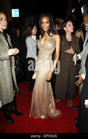 Dec. 12, 2006 - Hollywood, California, U.S. - MICHELLE WILLIAMS AT THE PREMIERE OF THE NEW MOVIE FROM PARAMOUNT PICTURES' DREAMGIRLS. AT THE WILSHIRE THEATRE. IN BEVERLY HILLS, CA. ON 11 DECEMBER 2006.   -   K51056MGE(Credit Image: © Michael Germana/Globe Photos/ZUMAPRESS.com) Stock Photo