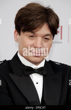 Sept. 22, 2006 - Hollywood, LOS ANGELES, USA - MIKE MYERS.ACTOR.34TH ANNUAL AFI ACHIEVEMENT AWARD, A TRIBUTE TO SEAN CONNERY.KODAK THEATRE, HOLLYWOOD, LOS ANGELES, USA.08-May-06.LAR71839.K51205.CREDIT:(Credit Image: © Globe Photos/ZUMAPRESS.com) Stock Photo