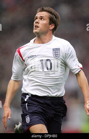 May 15, 2006 - Old Trafford Manchester, ENGLAND - MICHAEL OWEN.ENGLAND & NEWCASTLE UNITED FC.ENGLAND V AUSTRIA.OLD TRAFFORD MANCHESTER, ENGLAND.08-Oct-05.DIJ37736.K47874.  -   WORLD CUP PREVIEW 2006(Credit Image: © Globe Photos/ZUMAPRESS.com) Stock Photo