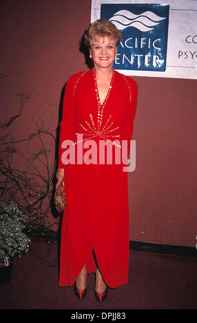 Sept. 25, 2006 - ANGELA LANSBURY 1992. MICHAEL FERGUSON-   L3931.(Credit Image: © Globe Photos/ZUMAPRESS.com) Stock Photo