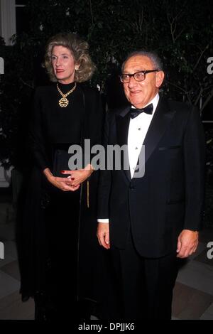 Nov. 8, 2006 - HENRY KISSINGER AND WIFE NANCY KISSINGER. JAMES COLBURN- -   NANCYKISSINGERRETRO(Credit Image: © Globe Photos/ZUMAPRESS.com) Stock Photo