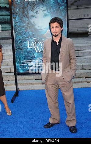 July 18, 2006 - K49018AR .''LADY IN THE WATER''  PREMIERE AT THE NETURAL HISTORY MUSEUM, NEW YORK CITY.07-17-2006. ANDREA RENAULT-   2006.FREDDY RODRIGUEZ(Credit Image: © Globe Photos/ZUMAPRESS.com) Stock Photo