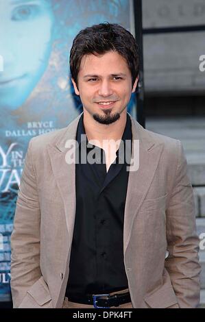 July 18, 2006 - K49018AR .''LADY IN THE WATER''  PREMIERE AT THE NETURAL HISTORY MUSEUM, NEW YORK CITY.07-17-2006. ANDREA RENAULT-   2006.FREDDY RODRIGUEZ(Credit Image: © Globe Photos/ZUMAPRESS.com) Stock Photo