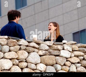 Nov. 27, 2006 - New York, new york - Hilary Swank   (  &  Harry  Connick Jr.)  films  P.S.I  LOVE YOU   in Manhattan   and  laughs  with  mystery  man  while her body  guard  looks out  on  November 27, 2006... Andrea Renault  /    K50855R(Credit Image: © Globe Photos/ZUMAPRESS.com) Stock Photo