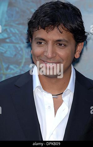 July 18, 2006 - K49018AR .''LADY IN THE WATER''  PREMIERE AT THE NETURAL HISTORY MUSEUM, NEW YORK CITY.07-17-2006. ANDREA RENAULT-   2006.M NIGHT SHYAMALAN(Credit Image: © Globe Photos/ZUMAPRESS.com) Stock Photo