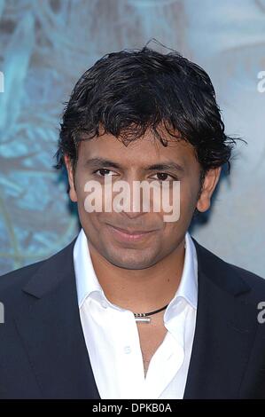 July 18, 2006 - K49018AR .''LADY IN THE WATER''  PREMIERE AT THE NETURAL HISTORY MUSEUM, NEW YORK CITY.07-17-2006. ANDREA RENAULT-   2006.M NIGHT SHYAMALAN(Credit Image: © Globe Photos/ZUMAPRESS.com) Stock Photo