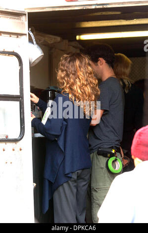 Nov. 27, 2006 - New York, new york - K50853AR.Keri  Russell  gets  her  own tea  on the set  of THE GIRL IN THE  PARK filming in New York City 11-27-2006. Andrea Rrenault-   2006(Credit Image: © Globe Photos/ZUMAPRESS.com) Stock Photo