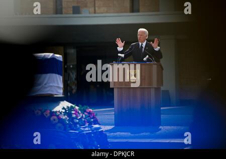 Jerusalem, Israel. 13th Jan, 2014. US Vice-President Joe Biden speaks during the state funeral for former Israeli Prime Minister Ariel Sharon in Jerusalem, Israel, 13 January 2014. Photo: Daniel Naupold/dpa/Alamy Live News Stock Photo