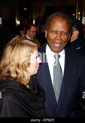 Dec. 1, 2005 - New York, NEW YORK - K46110AR.OPENING NIGHT OF  '' THE COLOR PURPLE '' AT THE BROADWAY THEATRE , NEW YORK New York12-01-2005. ANDREA RENAULT-   SYDNEY POITIER(Credit Image: © Globe Photos/ZUMAPRESS.com) Stock Photo