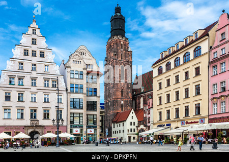 Medieval houses in Wroclaw's old town Market Square or Rynek with the tower of St. Elizabeth's church. Stock Photo