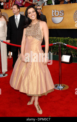 Jan. 29, 2006 - Los Angeles, CALIFORNIA, USA - K46369FB.12TH ANNUAL SCREEN ACTORS GUILD AWARDS, ARRIVALS AT THE SHRINE AUDITORIUM LOS ANGELES, CA..1/29/2006. FITZROY BARRETT /    2006.BAHAR SOOMEKH(Credit Image: © Globe Photos/ZUMAPRESS.com) Stock Photo