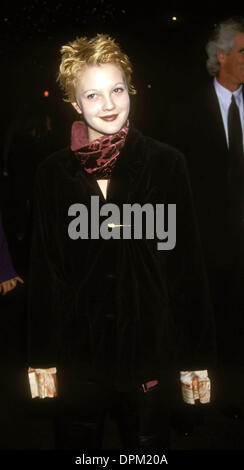 Oct. 12, 2006 - K0547FB.''BOYS ON THE SIDE'' PREMIERE.DREW BARRYMORE. FITZROY BARRETT/   1995(Credit Image: © Globe Photos/ZUMAPRESS.com) Stock Photo