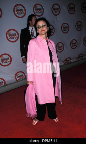 Aug. 29, 2006 - K18553FB.13TH KID'S CHOICE AWARDS AT HOLLYWOOD BOWL IN LOS ANGELES 04-14-2000.JULIA LOUIS-DREYFUS. FITZROY BARRETT-  PHOTOS(Credit Image: © Globe Photos/ZUMAPRESS.com) Stock Photo