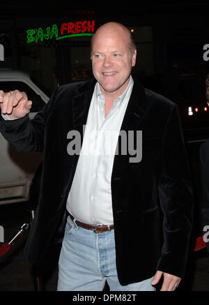 Feb. 2, 2006 - Hollywood, CALIFORNIA, USA - K46521FB.FIREWALL WORLD PREMIERE HELD AT  GRAUMAN'S.CHINESE THEATER HOLLYWOOD, CA..2/2/2006. FITZROY BARRETT /    2006.REX LINN(Credit Image: © Globe Photos/ZUMAPRESS.com) Stock Photo