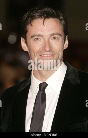 Nov. 5, 2006 - London, Greater London, United Kingdom - K50588.'The Prestige' Premiere-Arrivals-Odeon West End, Leicester Square, London, United Kingdom.. MARK CHILTON-RICH    11-05-2006.HUGH JACKMAN(Credit Image: © Globe Photos/ZUMAPRESS.com) Stock Photo