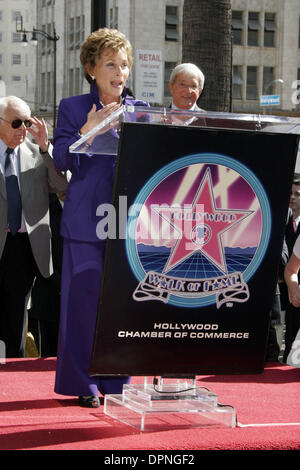 Feb. 14, 2006 - Hollywood, CALIFORNIA, USA - JUDGE JUDY SHEINDLIN RECEIVES THE 2304TH STAR ON THE HOLLYWOOD WALK OF FAME -.HOLLYWOOD, CALIFORNIA - .02-14-2006 -. NINA PROMMER/   2006.K46393NP.(Credit Image: © Globe Photos/ZUMAPRESS.com) Stock Photo