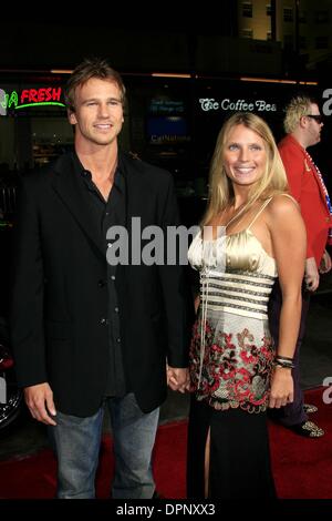 Sept. 21, 2006 - Hollywood, CALIFORNIA, USA - RUSTY JOINER -.JACKASS NUMBER TWO - WORLD PREMIERE -.GRAUMAN'S CHINESE THEATER, HOLLYWOOD, CALIFORNIA - .09-21-2006 -. NINA PROMMER/   2006.K49803NP(Credit Image: © Globe Photos/ZUMAPRESS.com) Stock Photo