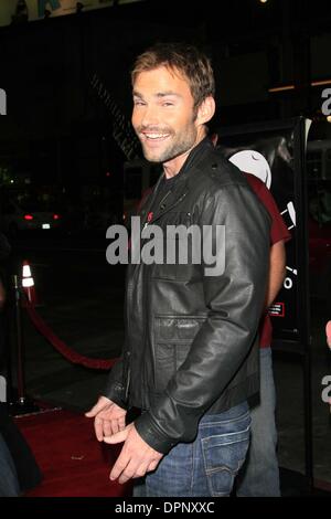 Sept. 21, 2006 - Hollywood, CALIFORNIA, USA - SEANN WILLIAM SCOTT -.JACKASS NUMBER TWO - WORLD PREMIERE -.GRAUMAN'S CHINESE THEATER, HOLLYWOOD, CALIFORNIA - .09-21-2006 -. NINA PROMMER/   2006.K49803NP(Credit Image: © Globe Photos/ZUMAPRESS.com) Stock Photo