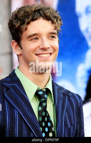 Oct. 29, 2006 - Hollywood, CALIFORNIA, USA - MICHAEL URIE -.THE SANTA CLAUSE 3: THE ESCAPE CLAUSE - WORLD PREMIERE -.EL CAPITAN THEATER, HOLLYWOOD, CALIFORNIA - .10-29-2006 -. NINA PROMMER/   2006.K50344NP(Credit Image: © Globe Photos/ZUMAPRESS.com) Stock Photo