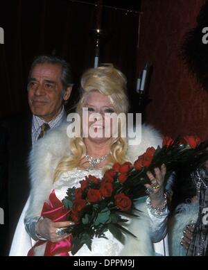 July 17, 2006 - MAE WEST. DEREK-(Credit Image: © Globe Photos/ZUMAPRESS.com) Stock Photo