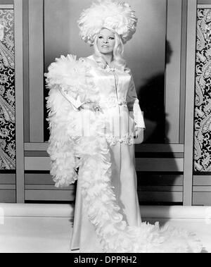 July 17, 2006 - MAE WEST.SUPPLIED BY (Credit Image: © Globe Photos/ZUMAPRESS.com) Stock Photo