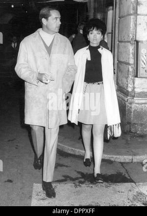 Aug. 10, 2006 - .SUZANNE PLESHETTE .   PHOTOS(Credit Image: © Globe Photos/ZUMAPRESS.com) Stock Photo