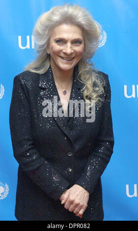 Dec. 03, 2005 - Beverly Hills, USA - Singer Judy Collins pauses on the red carpet at the UNICEF Goodwill Gala, an fundraising event to celebrate and honor 50 years of celebrity involvement in children's causes around the world. (Credit Image: © Brian Cahn/ZUMAPRESS.com) Stock Photo