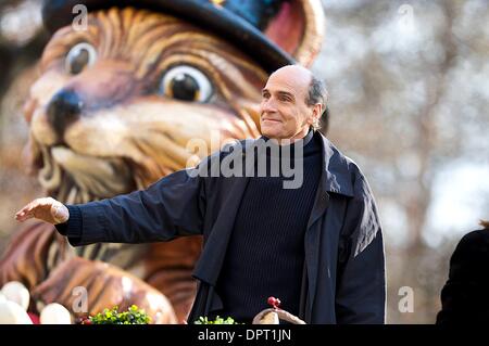 November 27, 2008: Musician James Taylor..The Macy's Thanksgiving Day Parade in New York City, NY.  Richey Miller/CSM (Credit Image: © Richey Miller/Cal Sport Media) Stock Photo