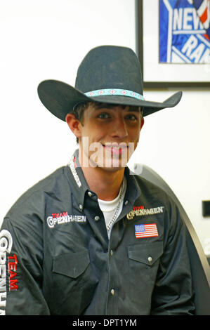 K60798BCO .Professional Bull Riders come to Madison Square Garden New York City 01-11-2009 .Photo by Bruce Cotler-Globe Photos, inc..Finals held J.B. Mauney won the competition.(Credit Image: © Bruce Cotler/Globe Photos/ZUMAPRESS.com) Stock Photo