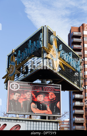 Benidorm, Costa Blanca, Spain. Stardust pub Dancing bar sign featuring Take  That tribute Band Stock Photo - Alamy