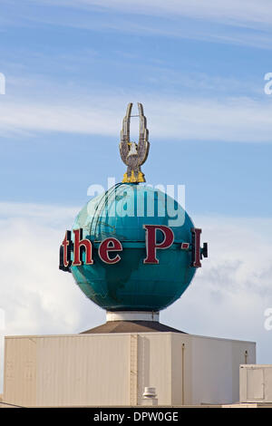 Mar 17, 2009 - Seattle, Washington, USA - The Seattle Post-Intelligencer globe icon sitting on top of the newspaper's headquarters building, which printed its last print edition.  Hearst Corp., which owns the 146-year-old P-I, said Monday that it failed to find a buyer for the newspaper, which it put up for a 60-day sale in January after years of losing money. The P-I's roots date  Stock Photo