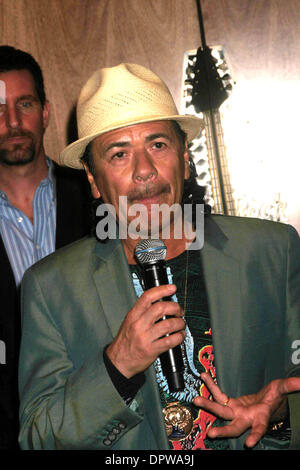 K61553EG.Carlos Santana holds a press conference to announce a two year deal with the Hard Rock Hotel and Casino Las Vegas NV 04-14-2009.Photo by Ed Geller-Globe Photos.CARLOS SANTANA (Credit Image: © Ed Geller/Globe Photos/ZUMAPRESS.com) Stock Photo