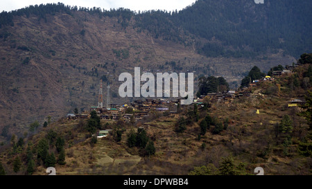 Rumsu village, near Naggar, Kullu Valley, Himachal Pradesh, N. India ...