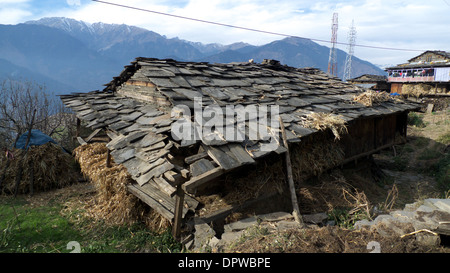 Rumsu village, near Naggar, Kullu Valley, Himachal Pradesh, N. India ...