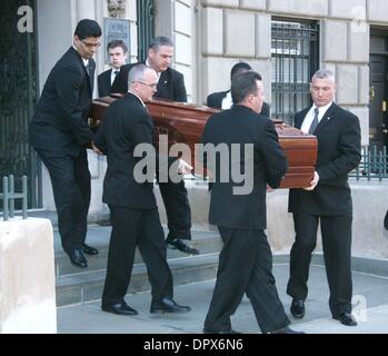 Mar 21, 2009 - New York, New York, USA -  The casket containing the body of actress NATASHA RICHARDSON leaves the American Irish Historical Society heading for Millbrook, NY where she will be buried on Sunday. (Credit Image: Â© Nancy Kaszerman/ZUMA Press) Stock Photo