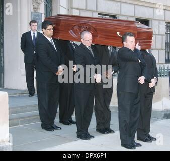 Mar 21, 2009 - New York, New York, USA -  The casket containing the body of actress NATASHA RICHARDSON leaves the American Irish Historical Society heading for Millbrook, NY where she will be buried on Sunday. (Credit Image: Â© Nancy Kaszerman/ZUMA Press) Stock Photo