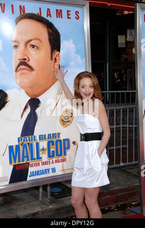 Jayma Mays during the premiere of the new movie from Columbia Pictures, Paul Blart: Mall Cop held at the Mann Village Theatre, on January 10, 2009, in Los Angeles..Photo: Michael Germana  Globe Photos.K60790MGE (Credit Image: © Michael Germana/Globe Photos/ZUMAPRESS.com) Stock Photo