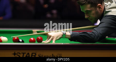 London, UK. 16th Jan, 2014. Mark Selby of England competes during his quarter-final match against Scotland's Jonh Higgins during the Masters Snooker tournament at Alexandra Palace in London, on January 16, 2014. Mark Selby won 6-5. Credit:  Xu Hui/Xinhua/Alamy Live News Stock Photo