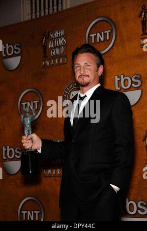 Sean Penn during the 15th Annual Screen Actors Guild Awards, held at the Shrine Auditorium, on January 25, 2009, in Los Angeles..Photo: Michael Germana-Globe Photos, Inc. Â© 2009.K60941MGE (Credit Image: © Michael Germana/Globe Photos/ZUMAPRESS.com) Stock Photo