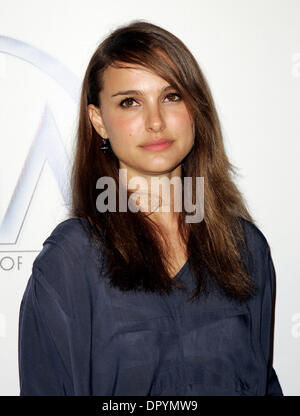 Jan 24, 2009 - Hollywood, California, USA - Actress NATALIE PORTMAN arriving to the 20th Annual Producers Guild Awards held at the Hollywood Palladium. (Credit Image: © Lisa O'Connor/ZUMA Press) Stock Photo