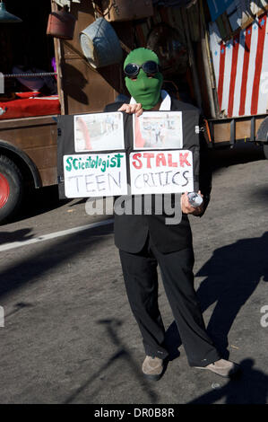 Jan 18, 2009 - Pasadena, California, USA - Scientology critic during the 32nd annual Doo Dah Parade, a popular farcical and flamboyant parade. (Credit Image: © Karl Polverino/ZUMA Press) Stock Photo