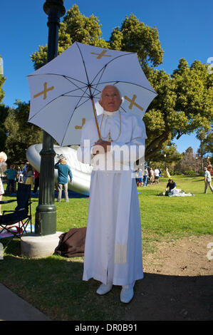 Jan 18, 2009 - Pasadena, California, USA - The Pope with an umbrella during the 32nd annual Doo Dah Parade, a popular farcical and flamboyant parade. (Credit Image: © Karl Polverino/ZUMA Press) Stock Photo